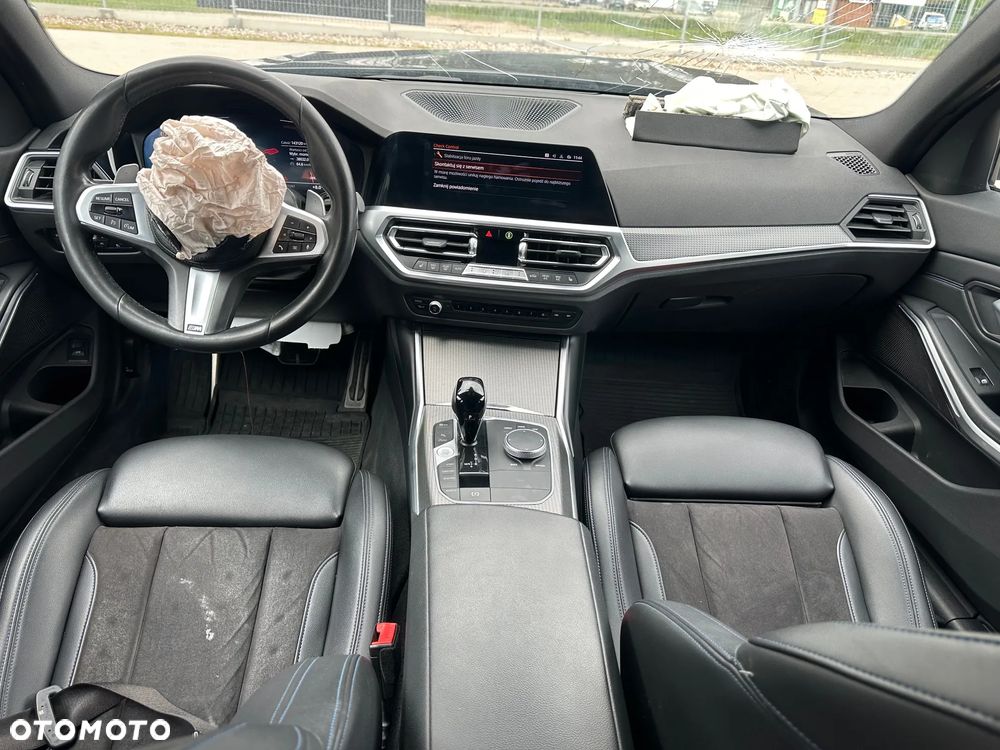 BMW Seria 3 318i - 9