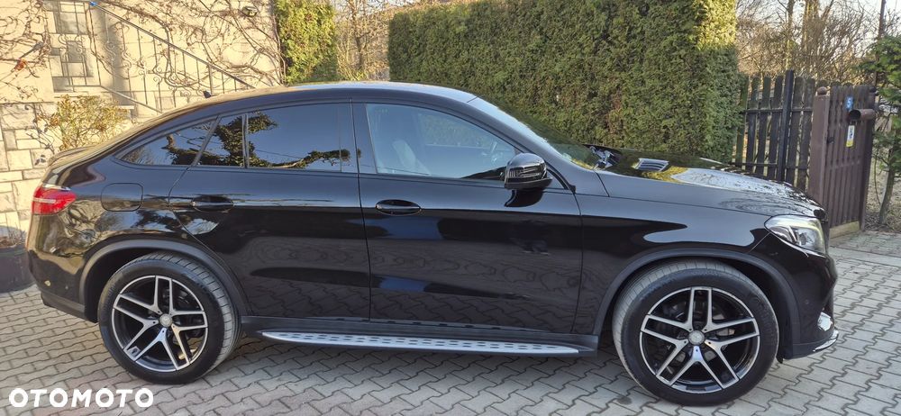 Mercedes-Benz GLE - 18