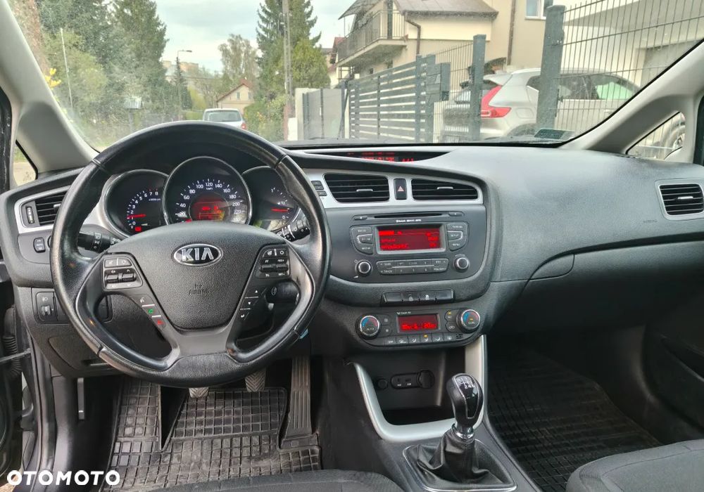 Kia Ceed 1.6 GDI M - 11