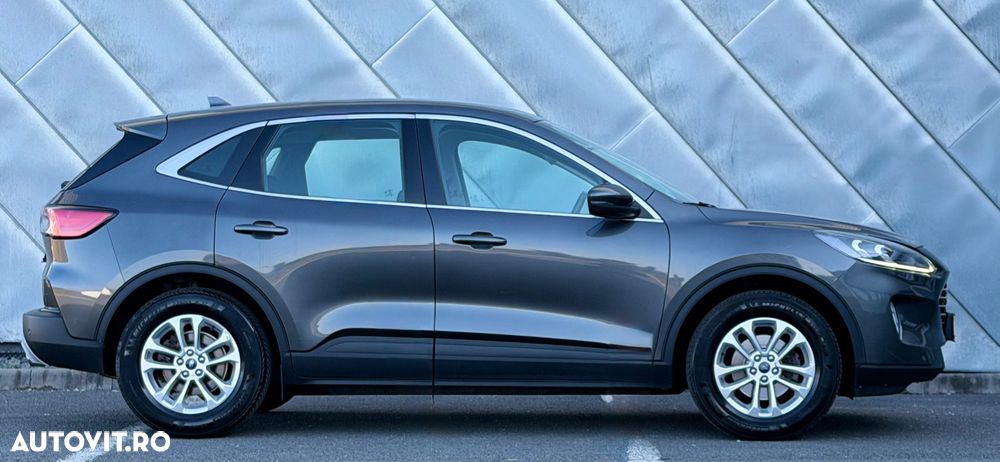 Ford Kuga 2.0 EcoBlue A8 AWD Titanium X - 4