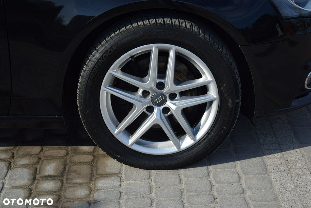 Audi A4 Limousine - 9