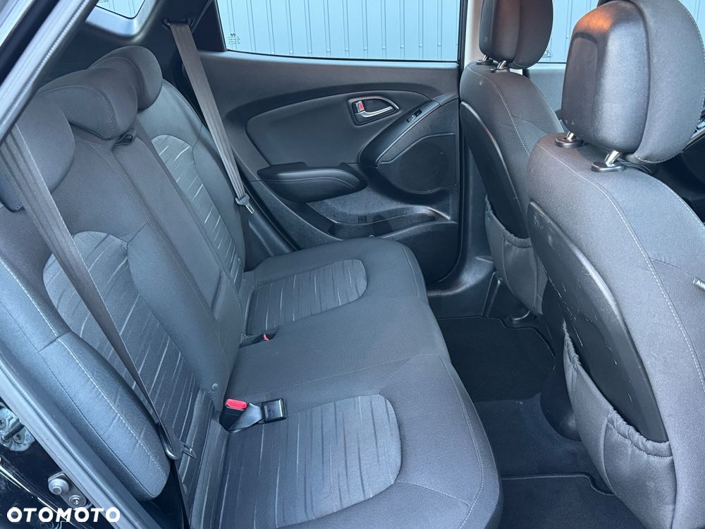 Hyundai ix35 blue 1.6 2WD Finale - 16