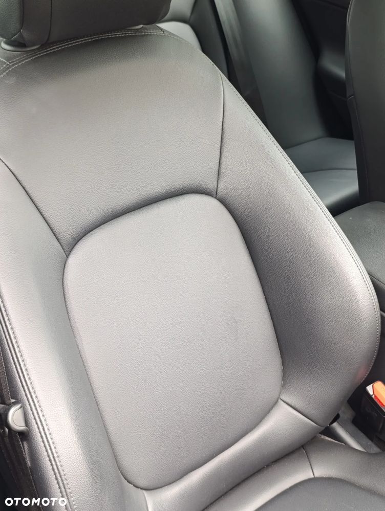 Jaguar XE 2.0 T Prestige - 18