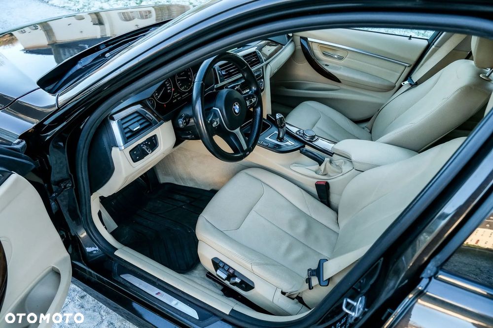 BMW Seria 3 320d xDrive Luxury Line - 18