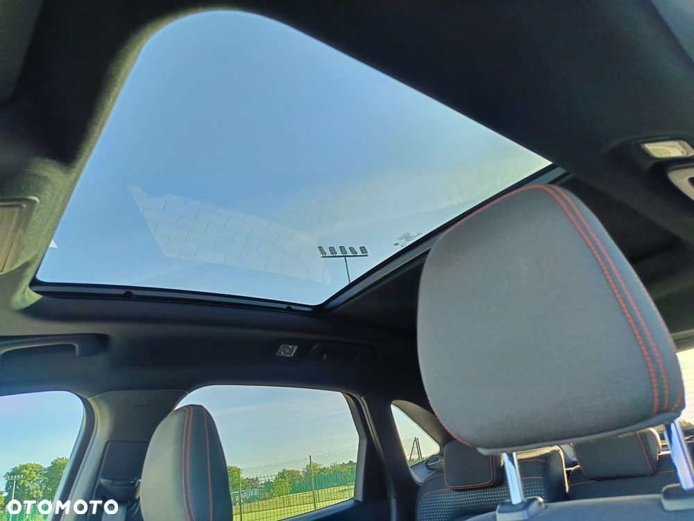 Ford Kuga - 22