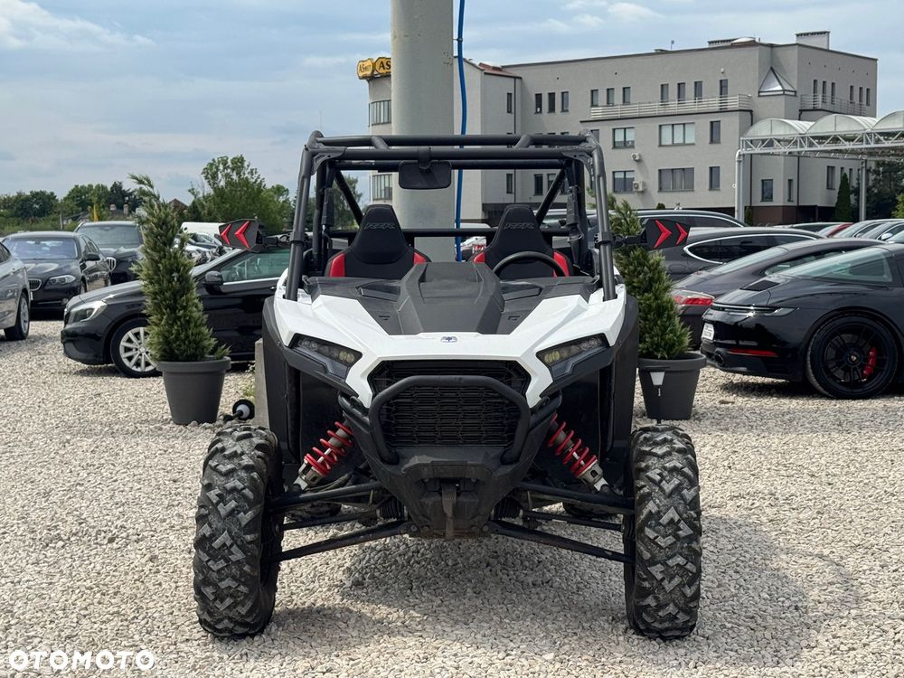 Polaris RZR - 9