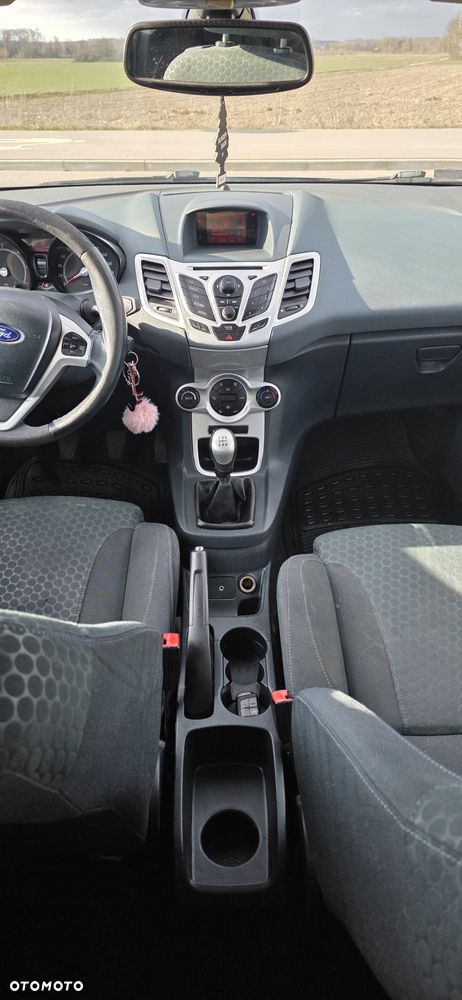 Ford Fiesta 1.6 TDCi Sport - 11