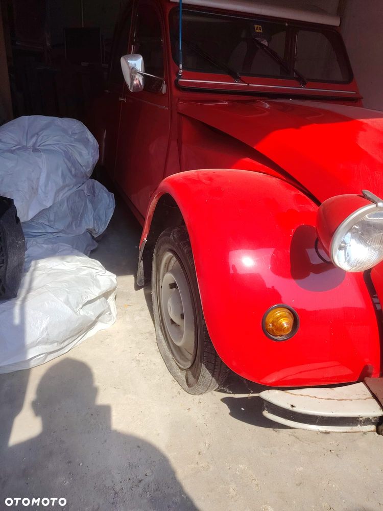 Citroën 2 CV 6 Spécial - 16