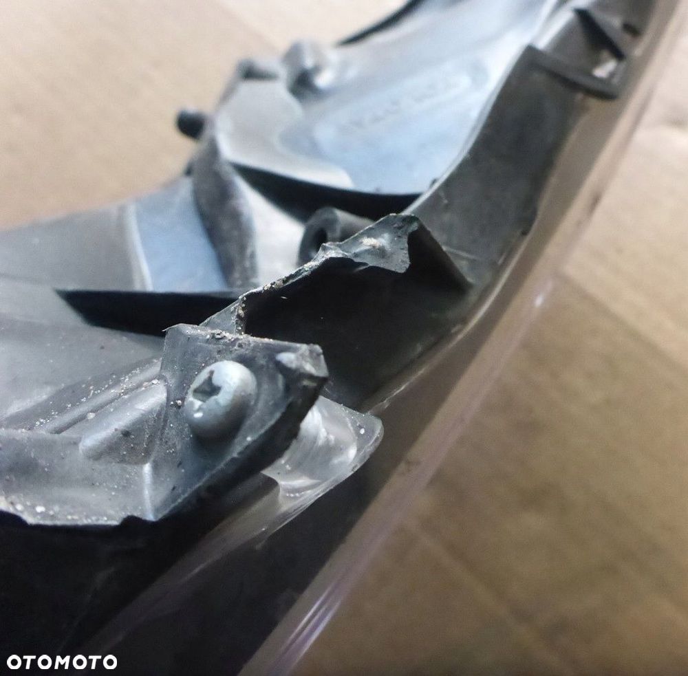 Toyota RAV4 Reflektor Prawy STANLEY W0836 - 6