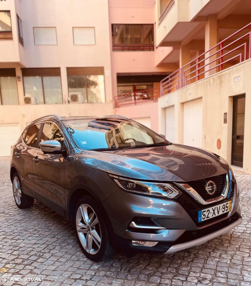 Nissan Qashqai 1.3 DIG-T N-Connecta - 1