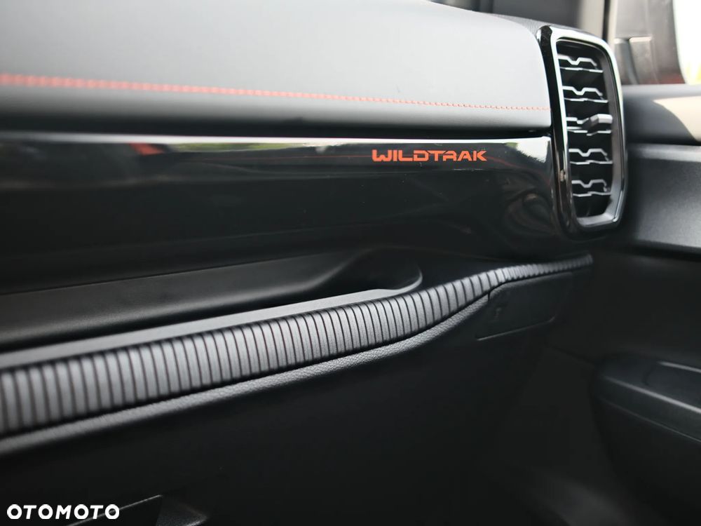 Ford Ranger 2.3 EcoBoost PHEV e-4WD DC Wildtrak - 35