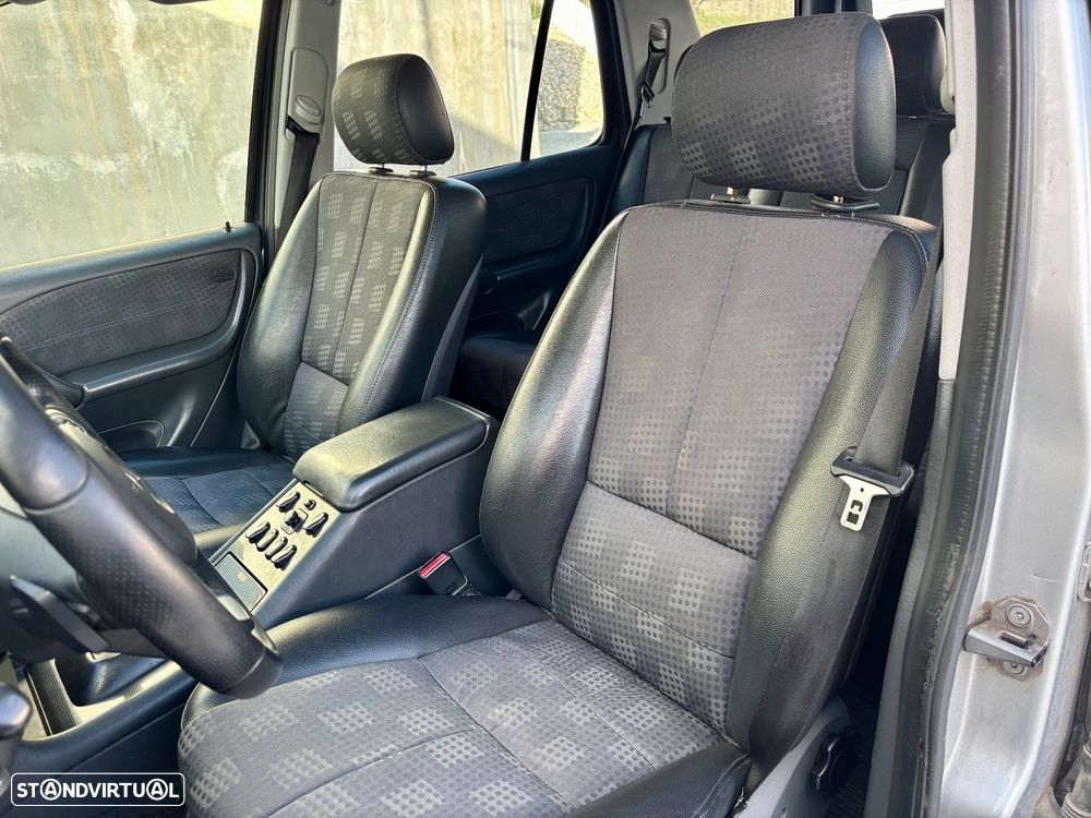 Mercedes-Benz ML 270 - 5