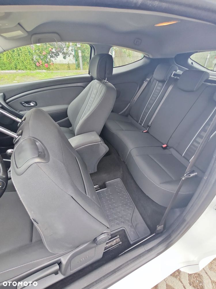Renault Megane 1.6 16V Dynamique Euro5 - 22