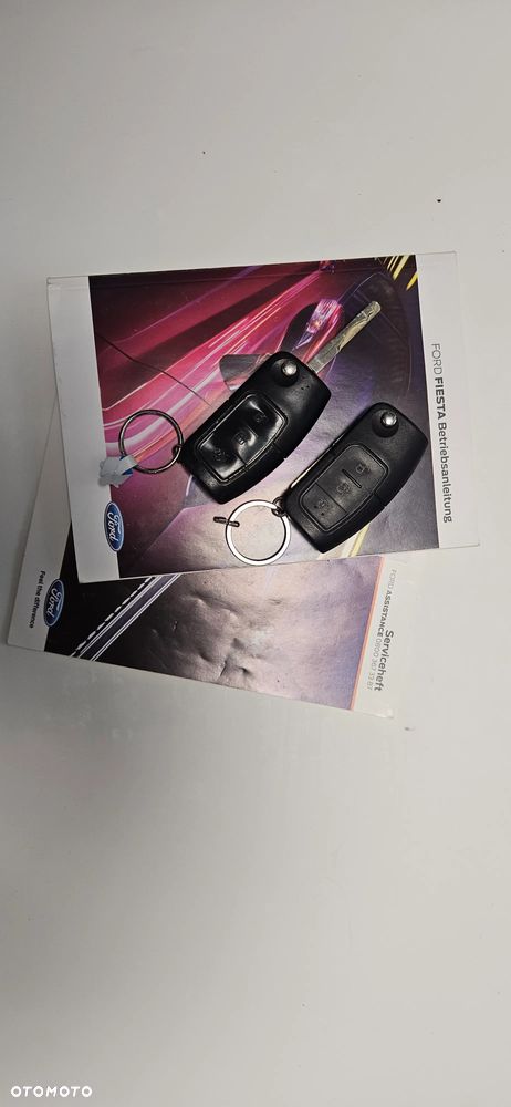 Ford Fiesta 1.25 Champions Edition - 28