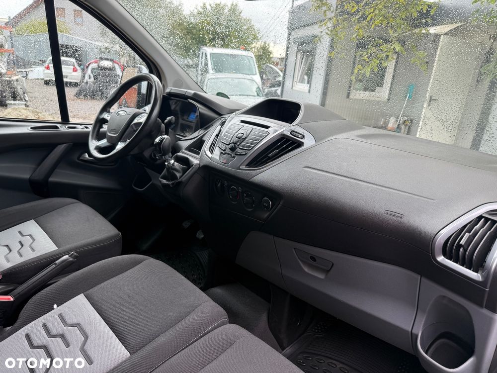 Ford TRANSIT CUSTOM - 10