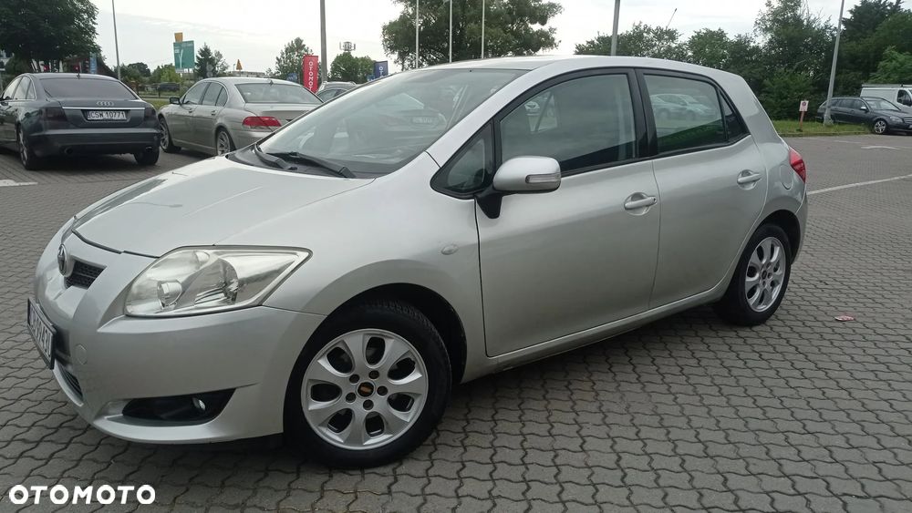 Toyota Auris 1.6 VVT-i Premium MM - 23