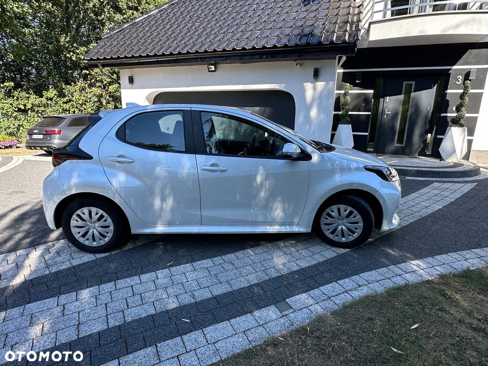 Mazda 2 Hybrid - 3