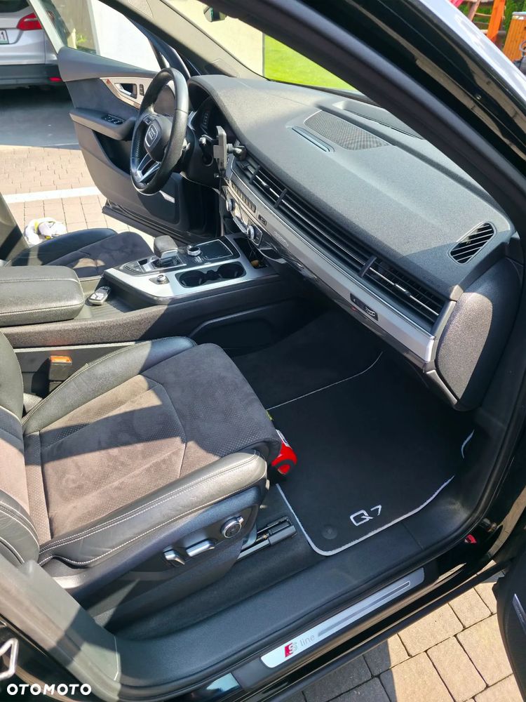 Audi Q7 - 11