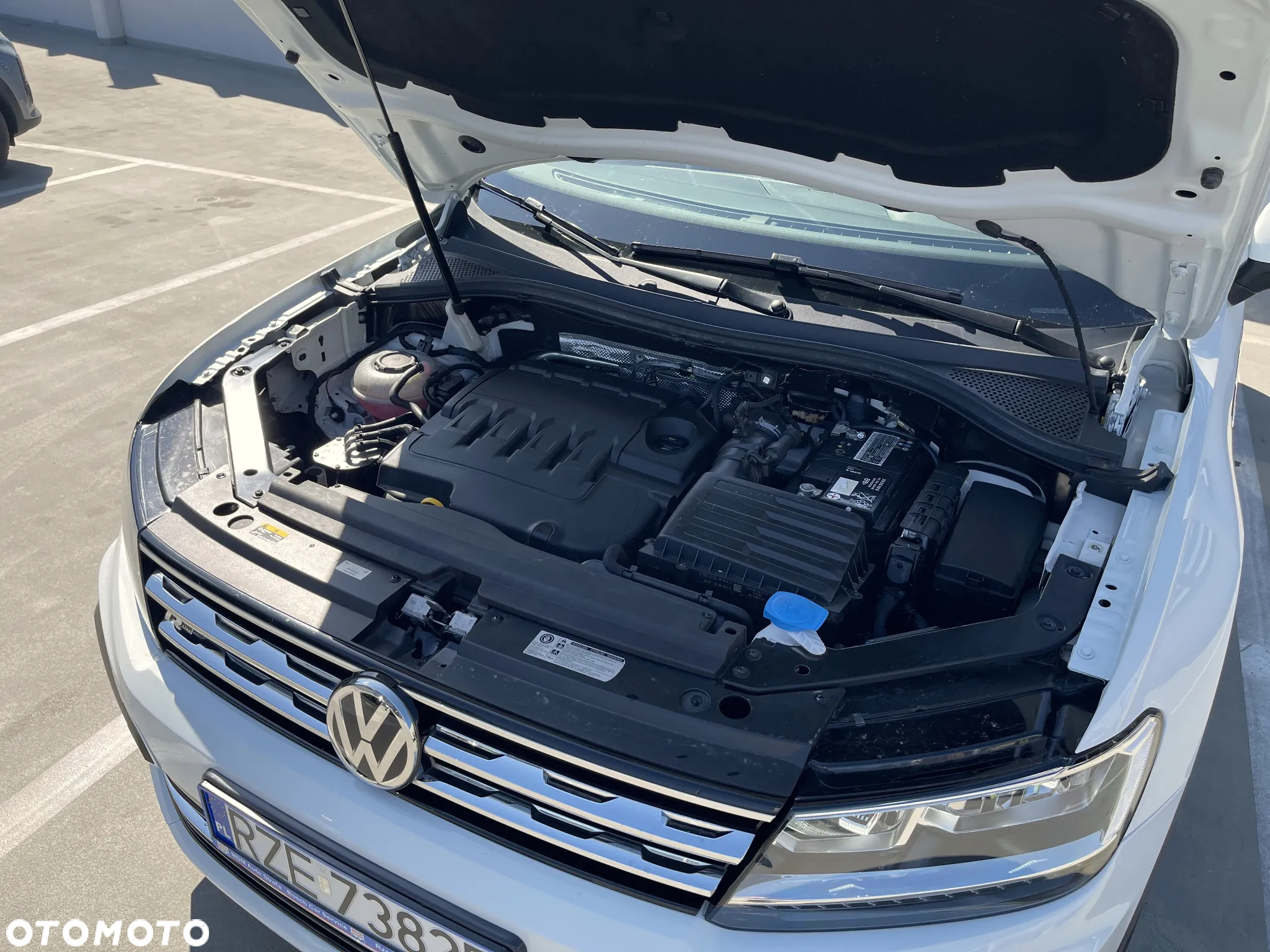 Volkswagen Tiguan 2.0 TDI SCR 4MOTION DSG R-Line - 8