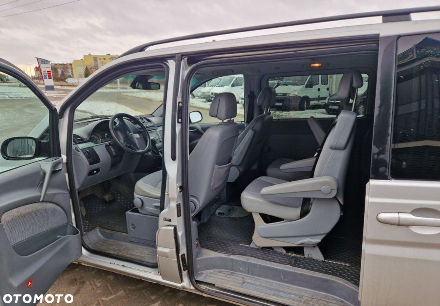 Mercedes-Benz Viano - 12