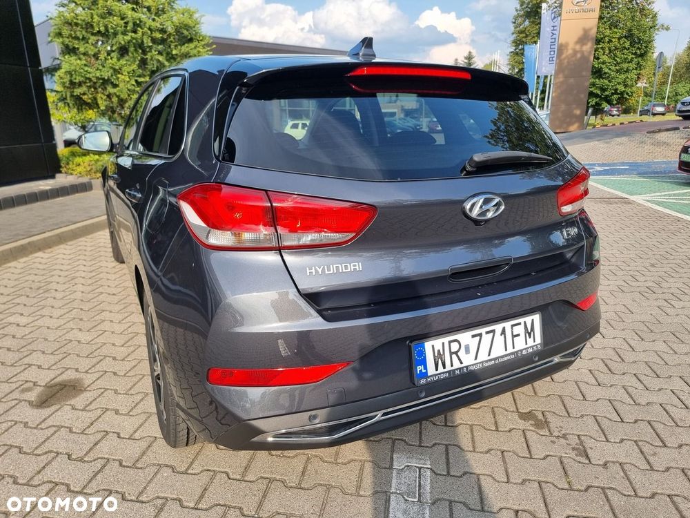 Hyundai i30 1.5 DPI Smart - 16