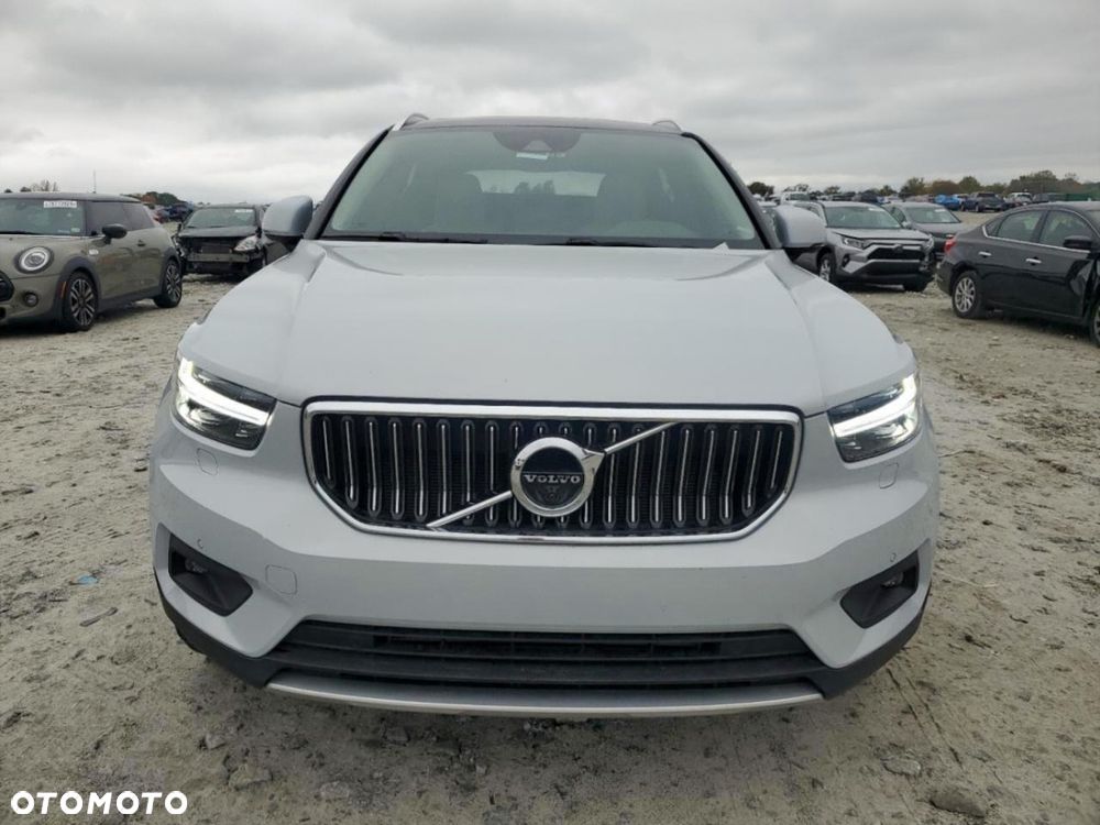 Volvo XC 40 - 2