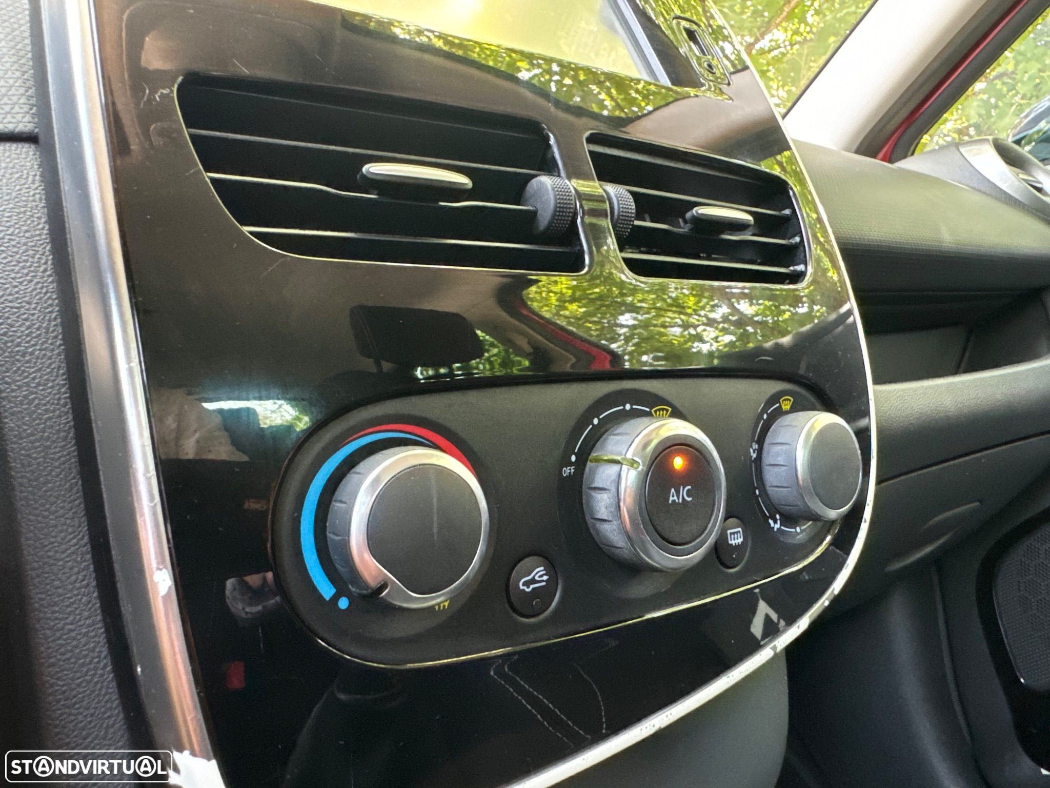 Renault Clio 0.9 TCE Limited - 28
