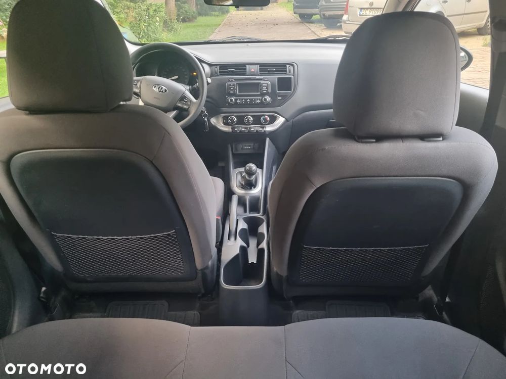 Kia Rio 1.2 Dream-Team Edition - 28