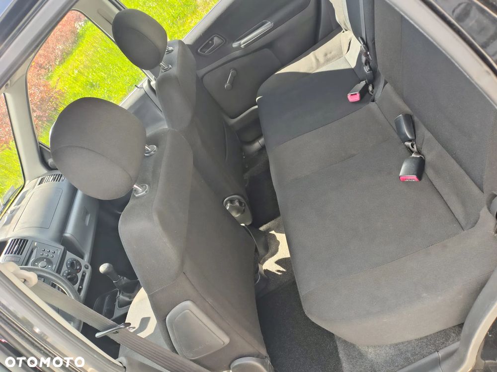 Suzuki Ignis - 25