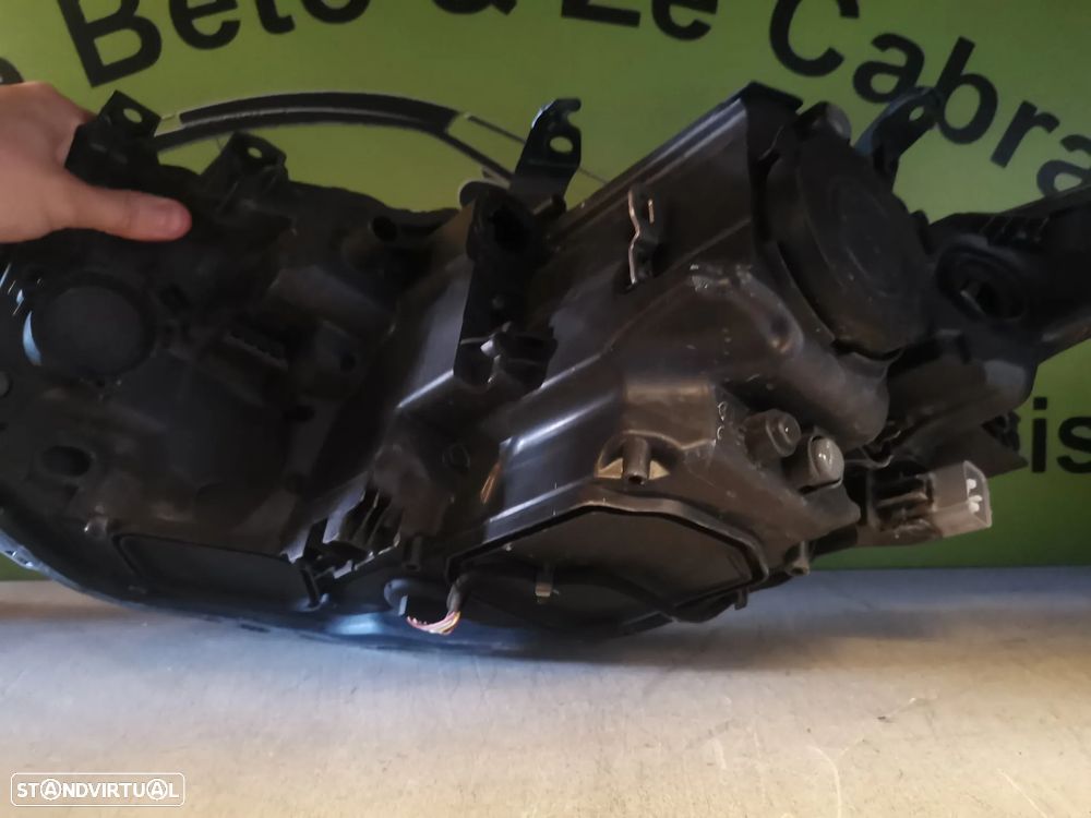 TOYOTA AURIS E18 FAROL DIREITO - FF527 - 6