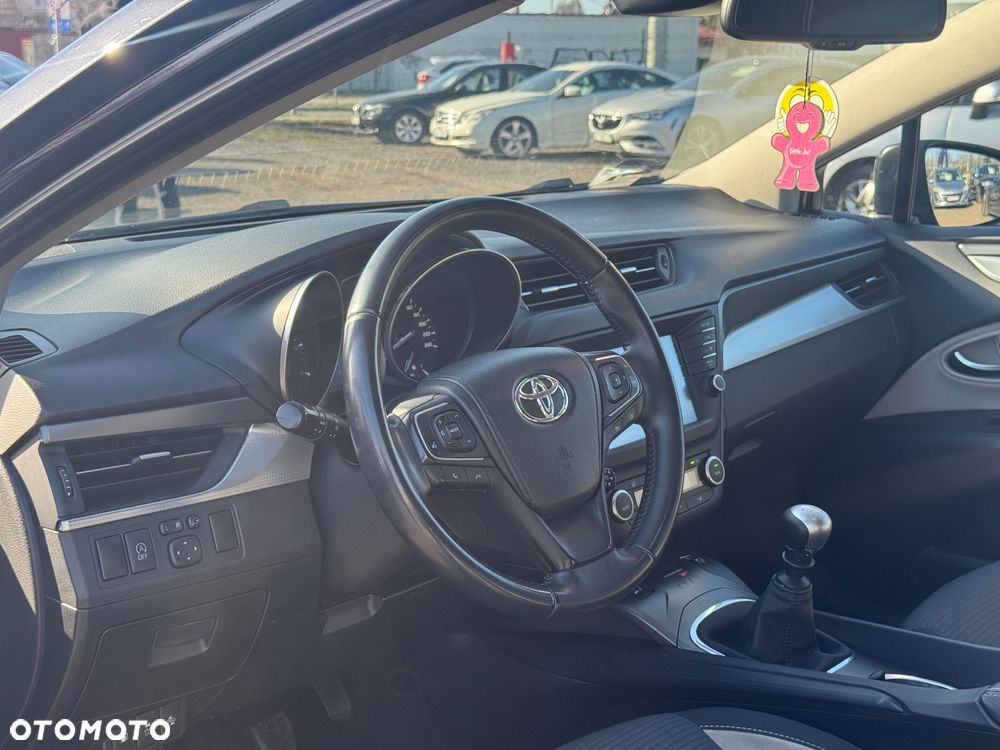 Toyota Avensis 2.0 D-4D Active Business - 19