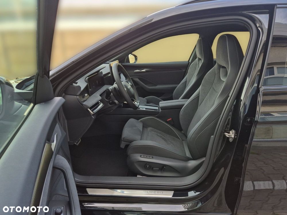 Skoda Superb 2.0 TSI Sportline DSG - 19