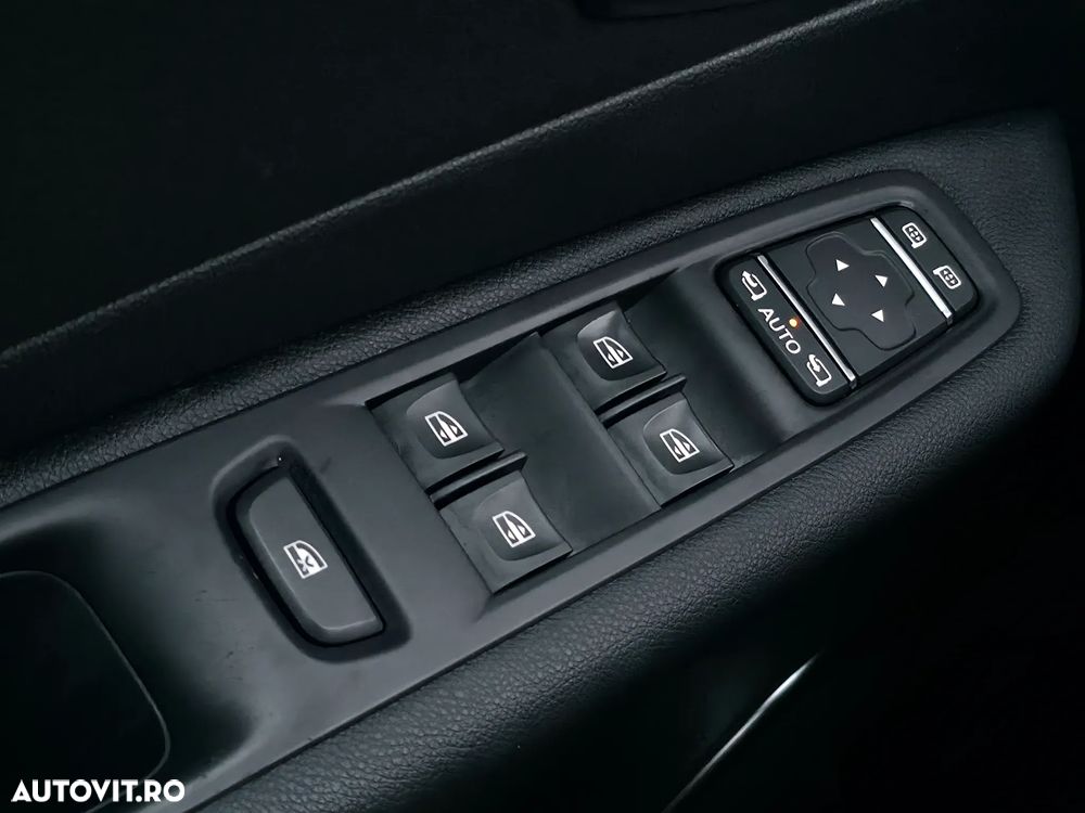 Renault Captur ENERGY dCi 110 Intens - 27