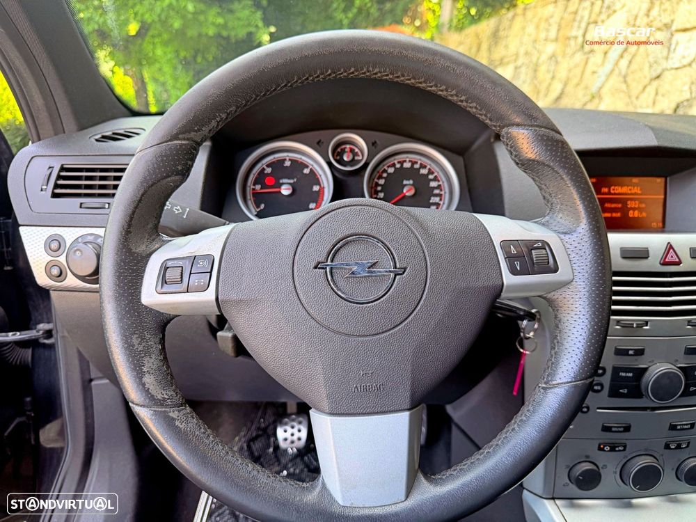 Opel Astra GTC 1.3 CDTI - 17