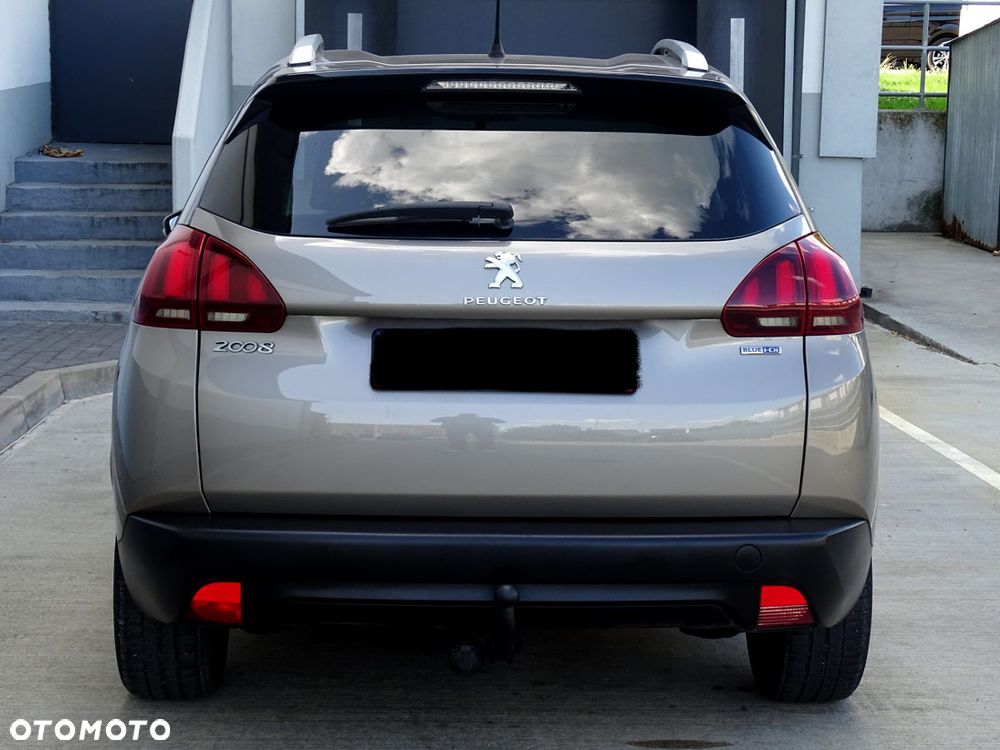 Peugeot 2008 1.6 BlueHDi Style - 6