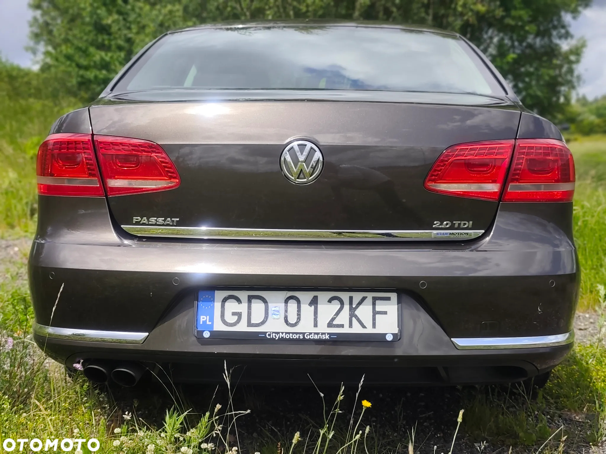 Volkswagen Passat 2.0 TDI Comfortline DSG - 11