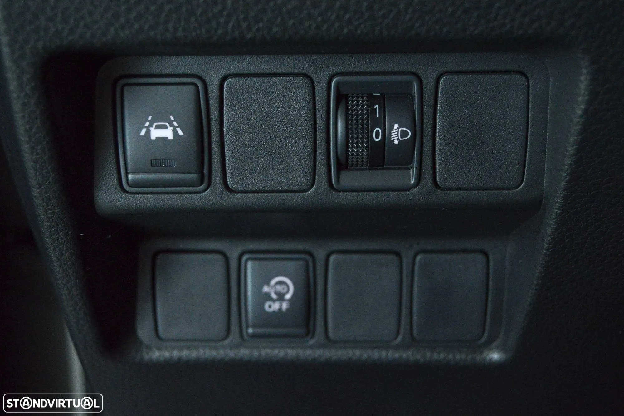 Nissan Qashqai 1.5 dCi N-Connecta J18 - 31