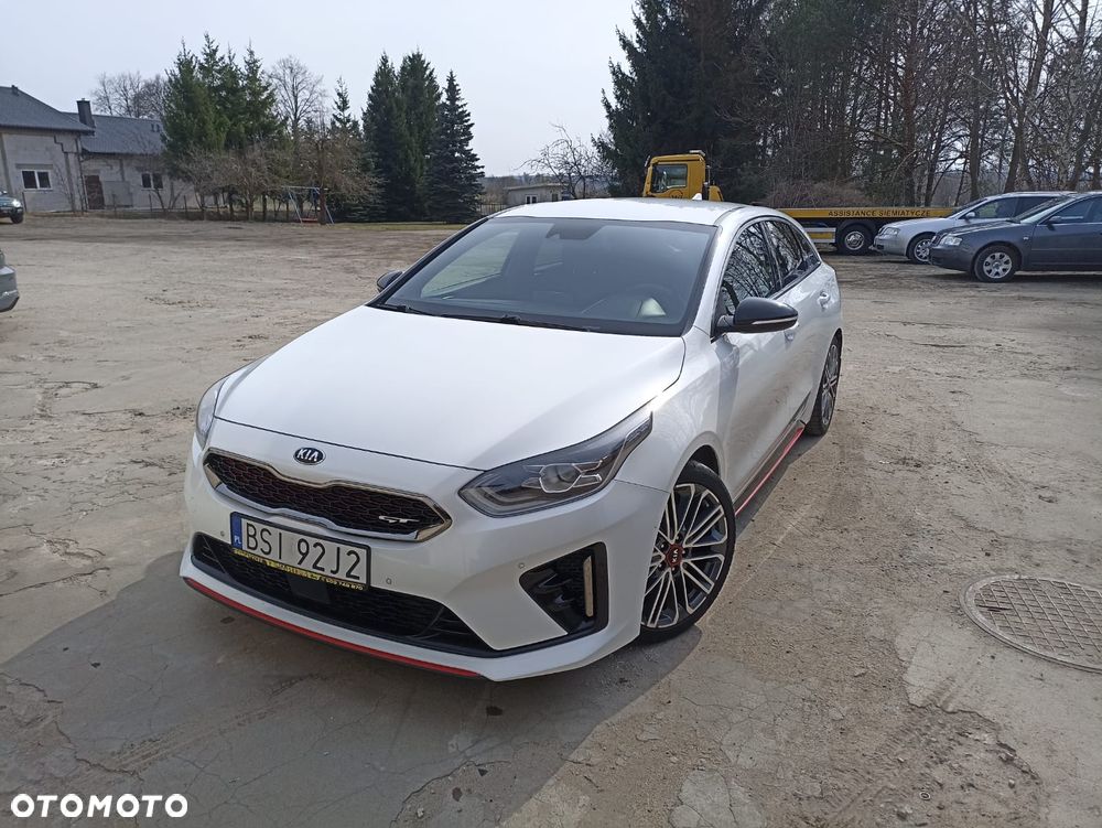 Kia ProCeed - 12