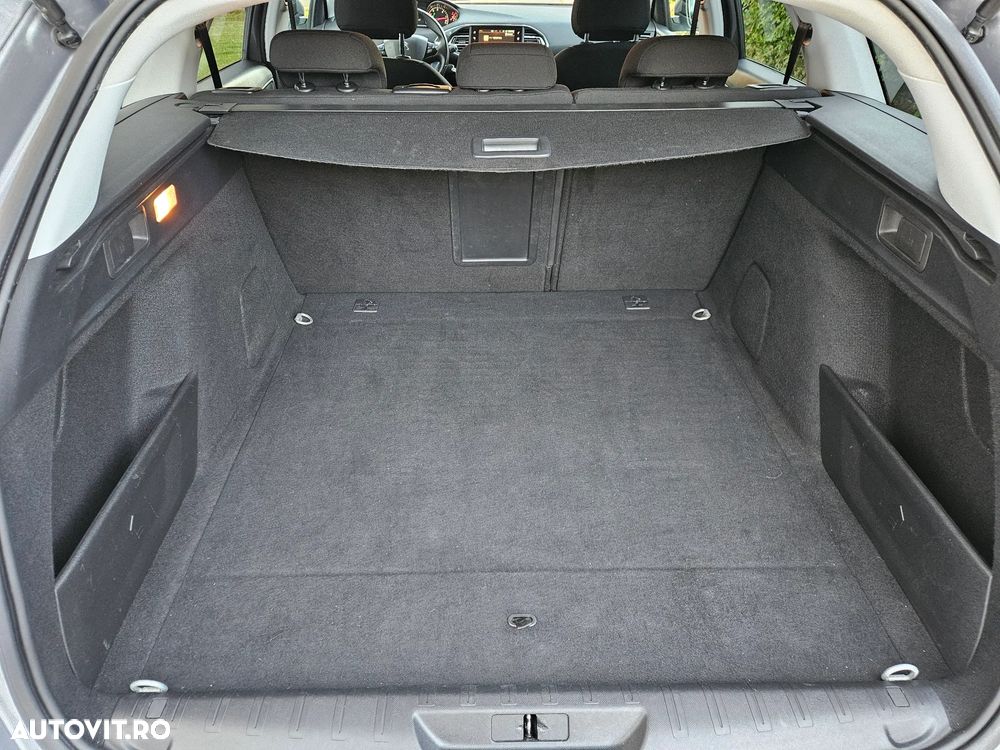 Peugeot 308 - 13
