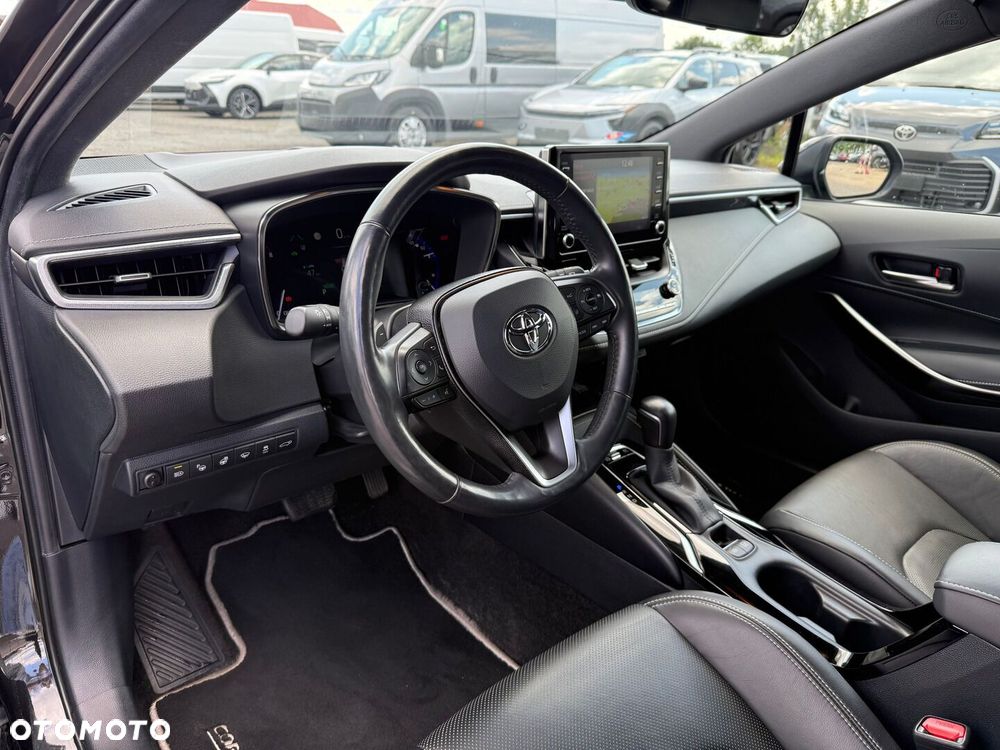 Toyota Corolla - 4