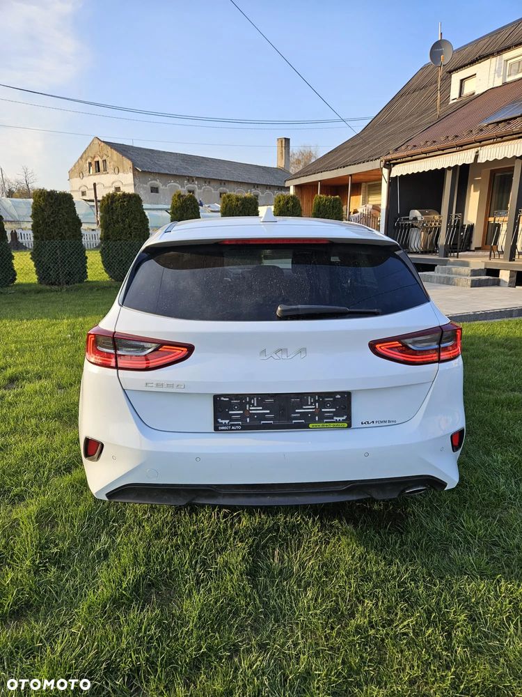 Kia Ceed 1.0 T-GDI ISG Dream Team Edition - 10