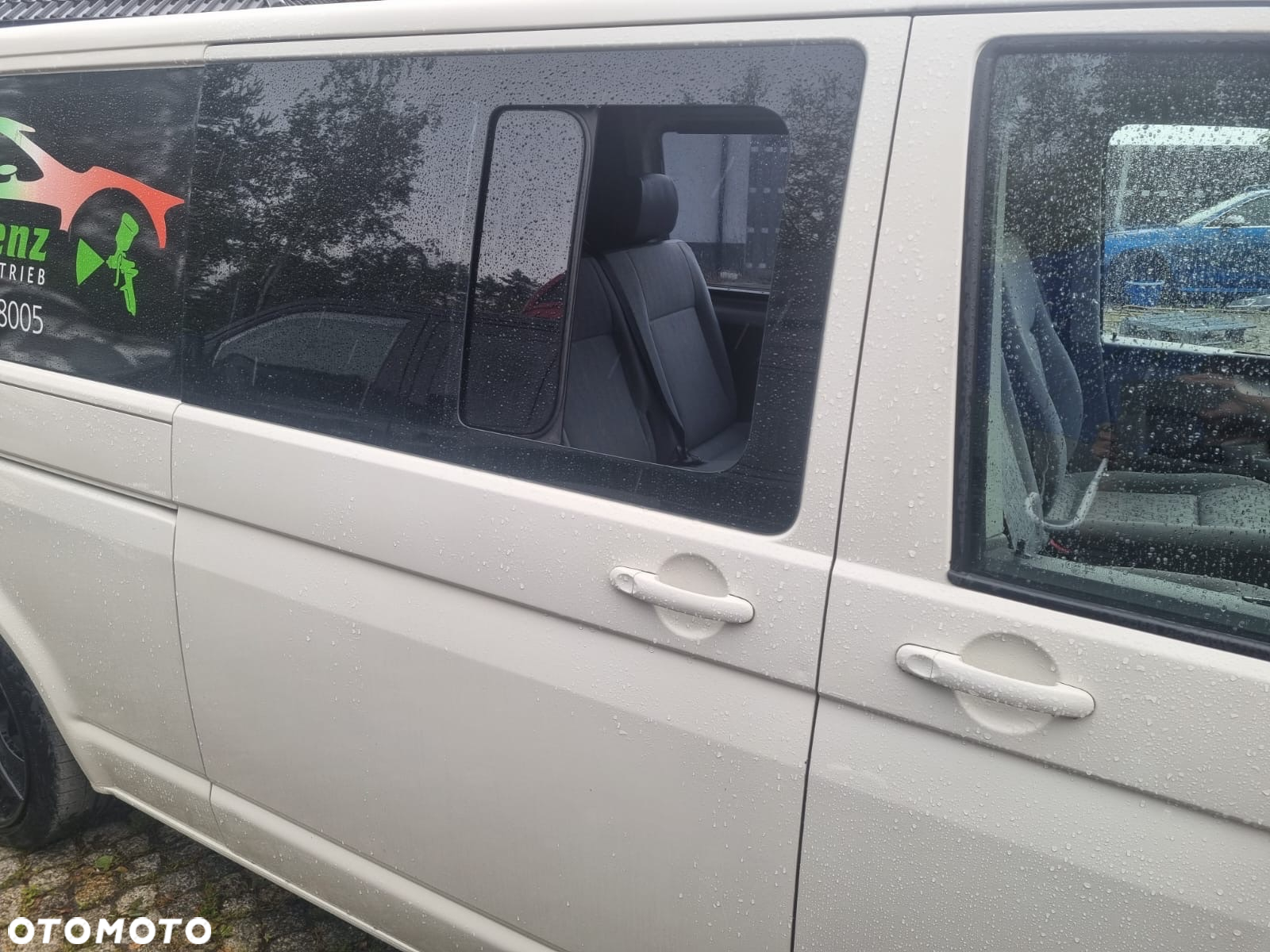 Volkswagen Transporter T5 TDI L2 - 17