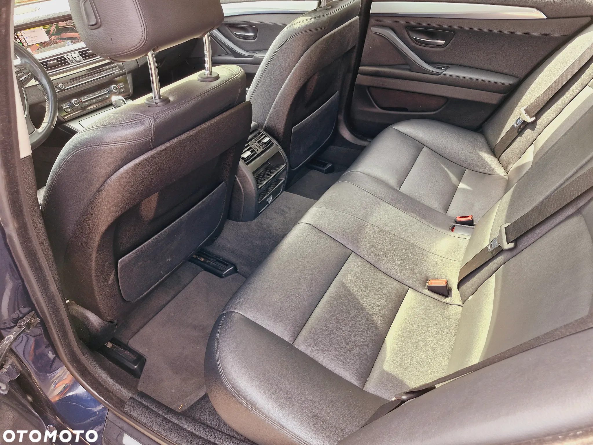 BMW Seria 5 528i xDrive - 18
