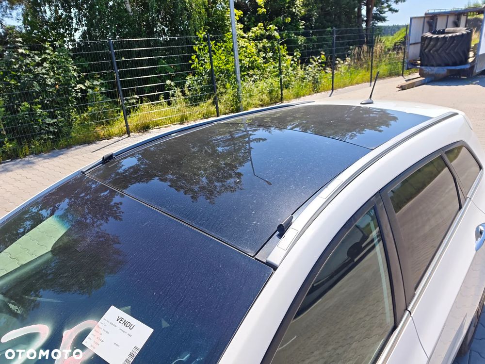 Hyundai i30 1.6 CRDi Fifa World Cup Edition - 27