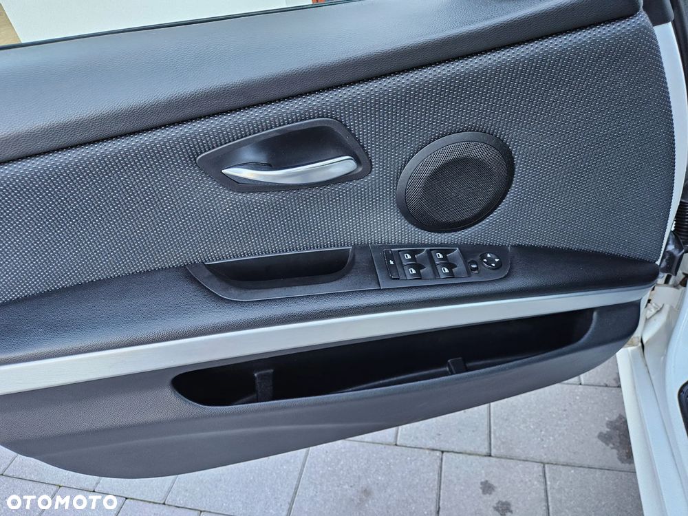BMW Seria 3 318d M Sport EU6 - 7