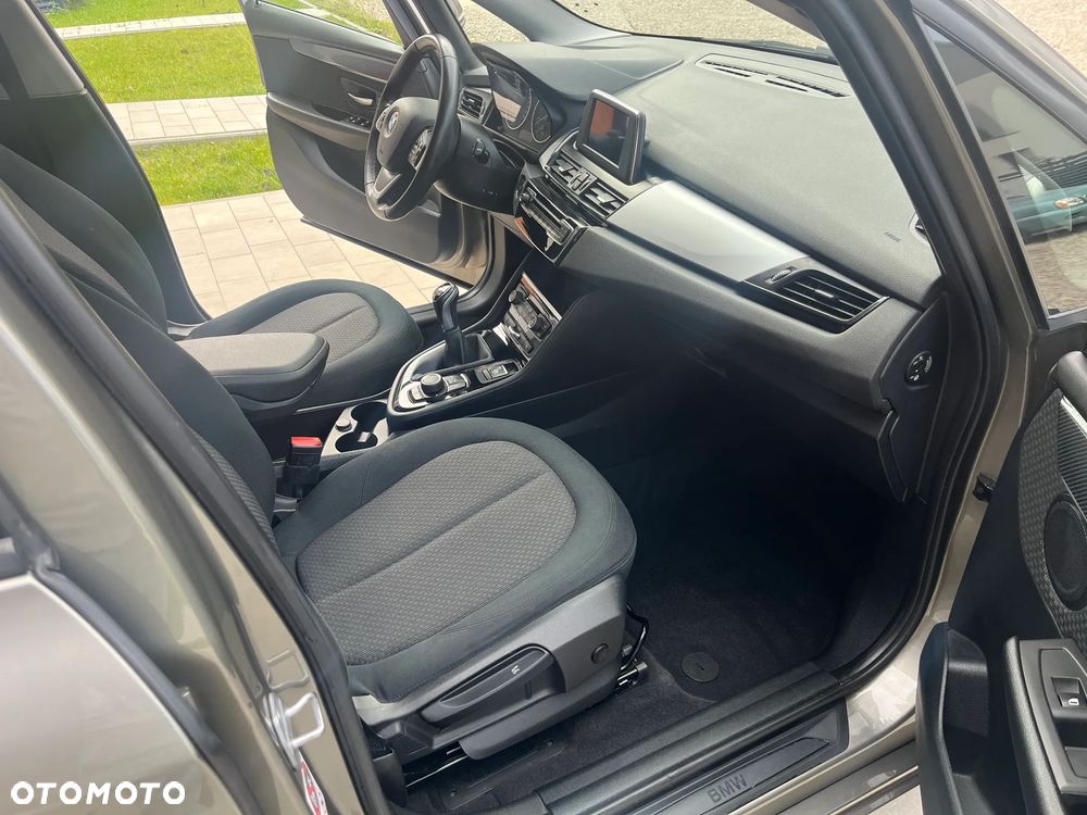 BMW Seria 2 216i Active Tourer - 9