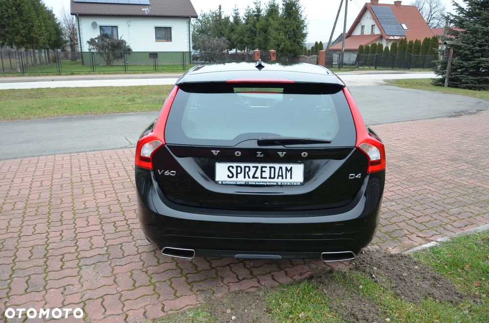 Volvo V60 D4 Geartronic Momentum - 7