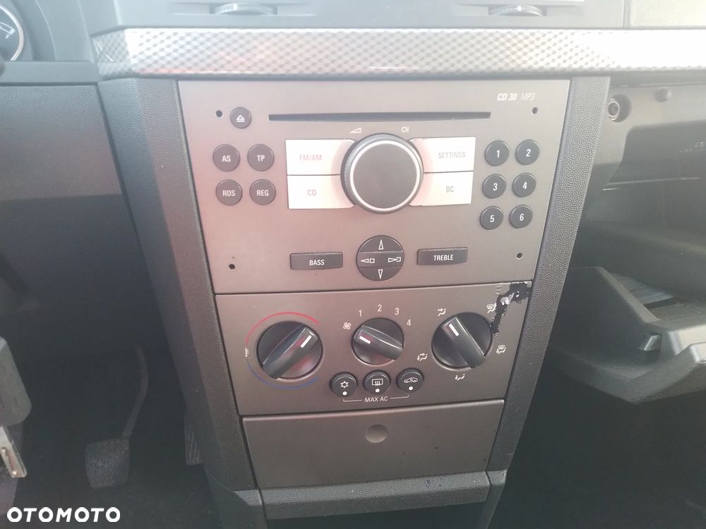 OPEL MERIVA A 05-10 1.7 Z17DTH - RADIO ORYGINALNE 21Q - 18