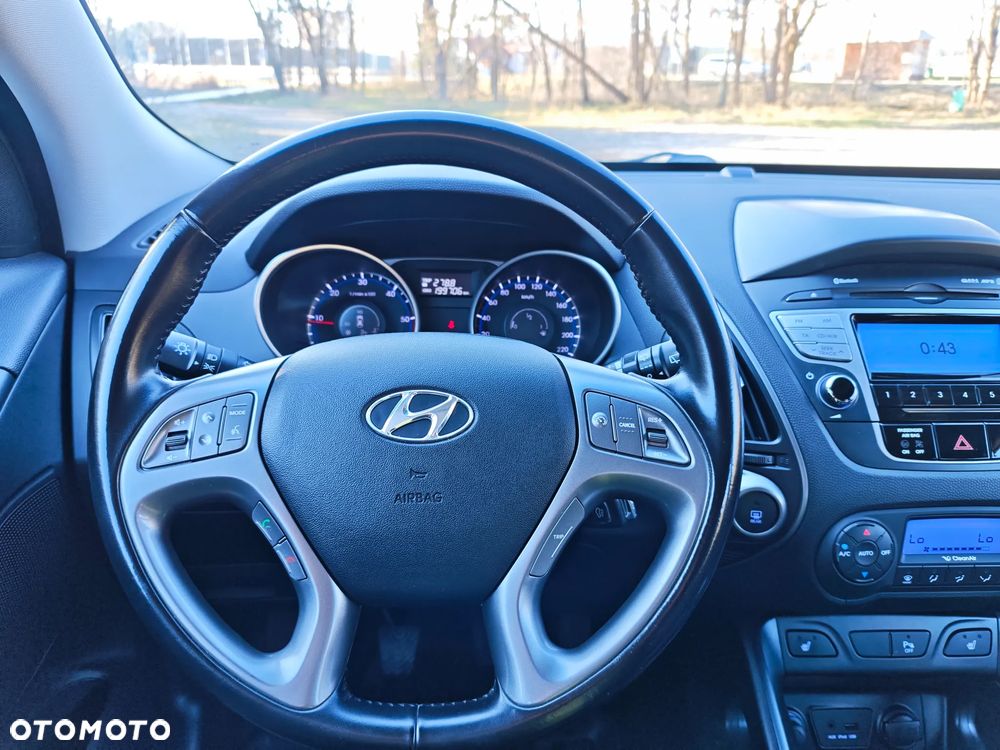 Hyundai ix35 1.7 CRDi 2WD blue Style - 23
