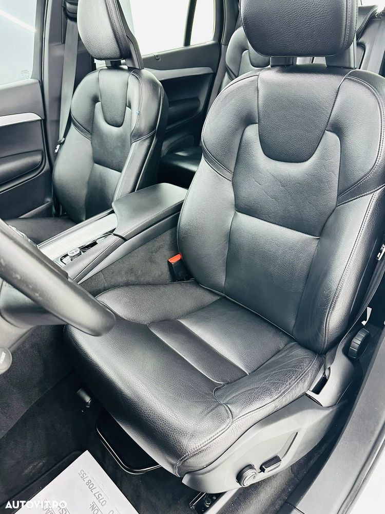 Volvo XC 90 D5 AWD Geartronic Momentum - 13